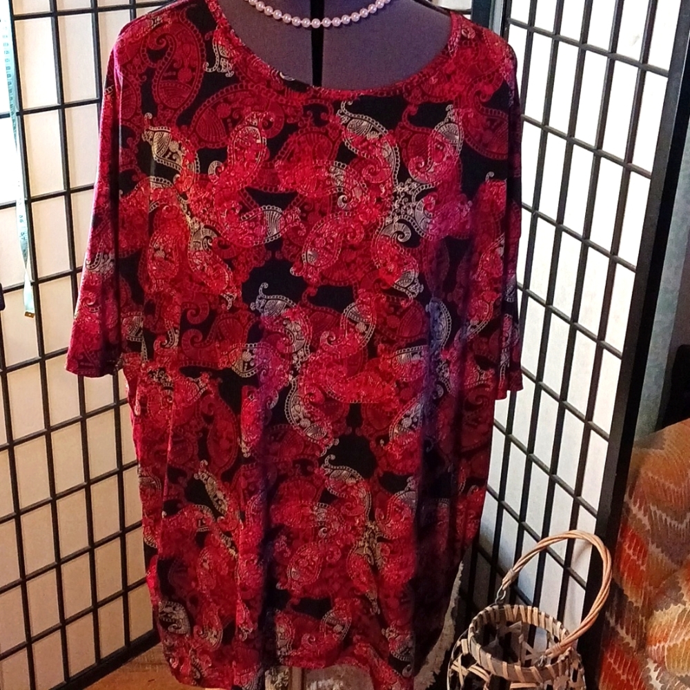 LuLaRoe Paisley Top❤️